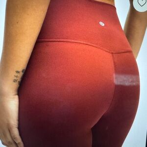 lululemon athletica burgandy align Leggings size 2 28” inseam